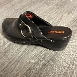 Black Harley Davidson platform sandals.